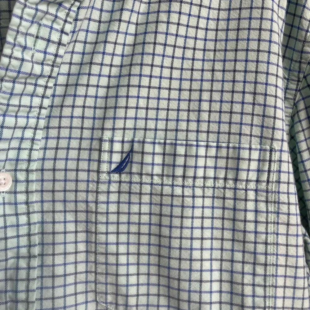 Nautica Long Sleeve Button Down Shirt Mens Medium Green Blue Plaid Check Coastal - Picture 6 of 11